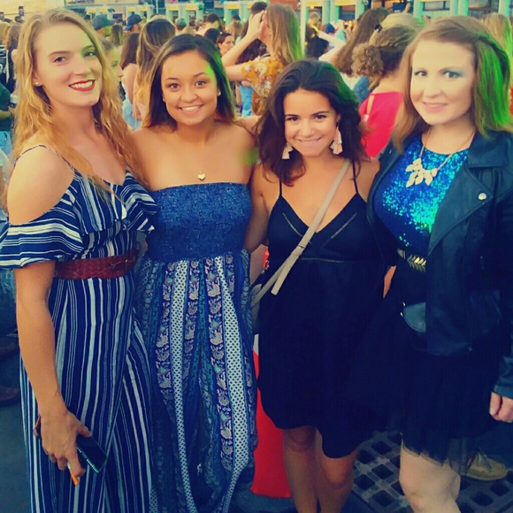 Meet your Posher, Crystal - Picture 2 of 8